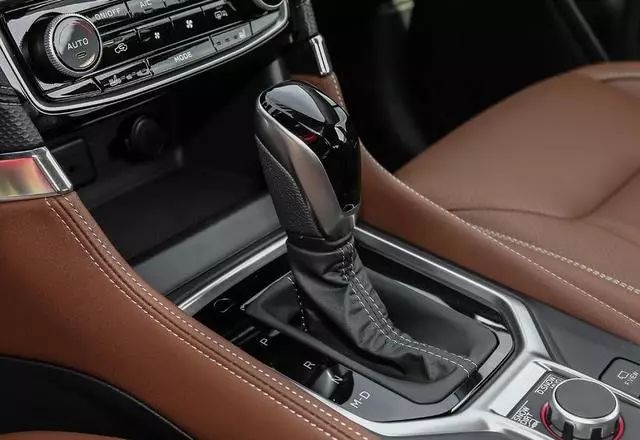 09款斯巴鲁森林人2.0手动四驱油耗,斯巴鲁森林人2011款2.5油耗多少