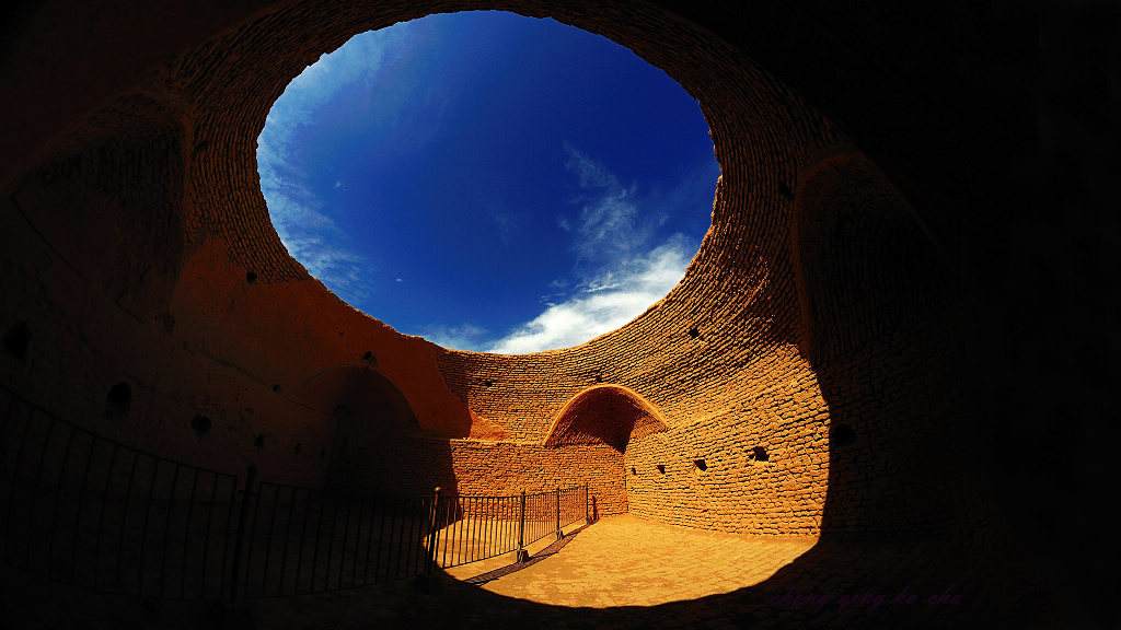 西域火焰山,西域宫殿废墟宝藏