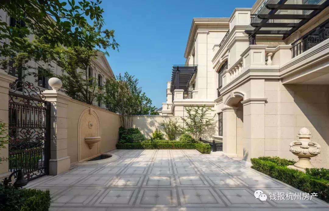 柳岸晓风看房,绿城柳岸晓风高层