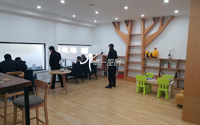 100平米汽修厂设计案例,10000平方大型修理厂设计效果图