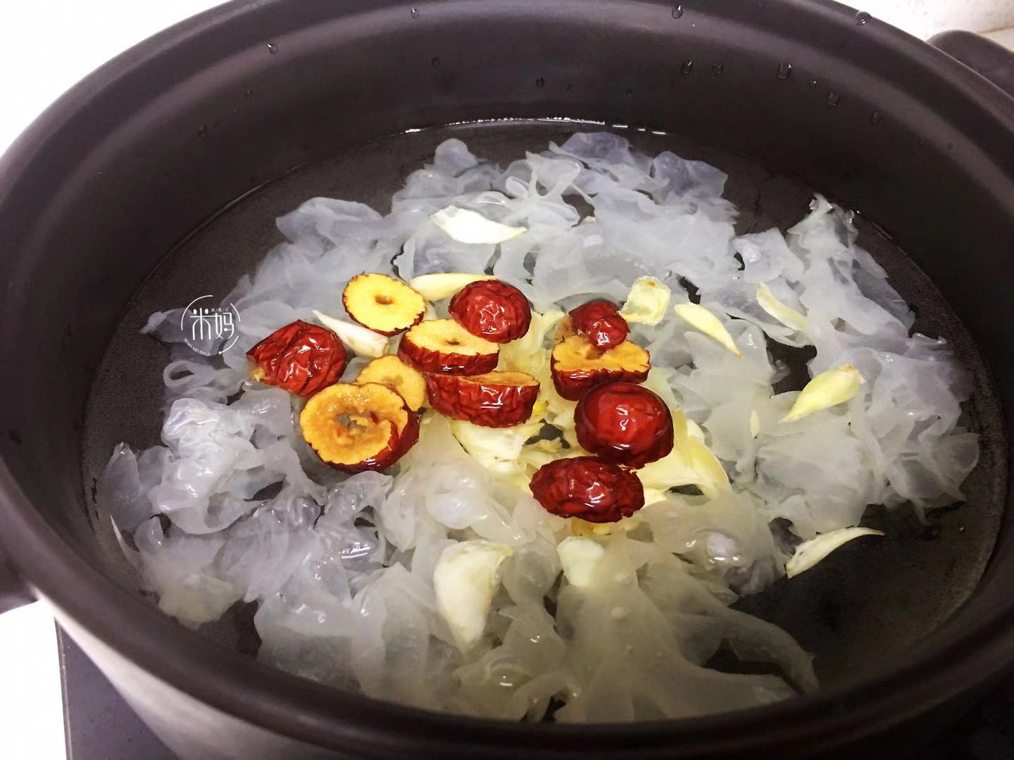 中秋过后喝什么汤不易感冒,秋天喝这锅汤营养丰富又健康