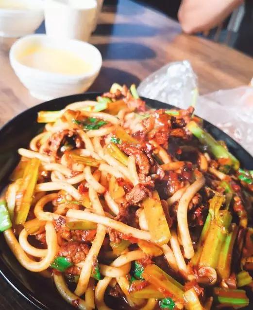 5月9日杭州到乌鲁木齐飞机票,杭州飞乌鲁木齐机票五一多少钱