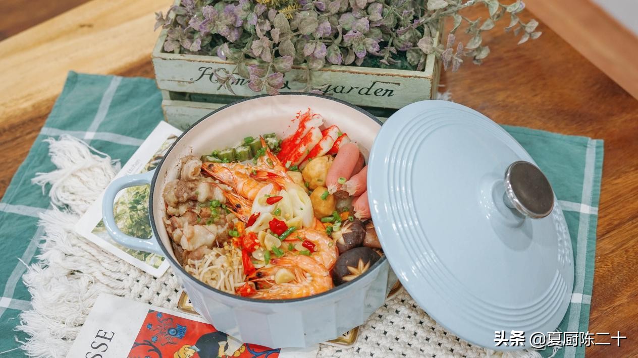 冬天吃一顿暖暖的部队火锅,微凉的季节