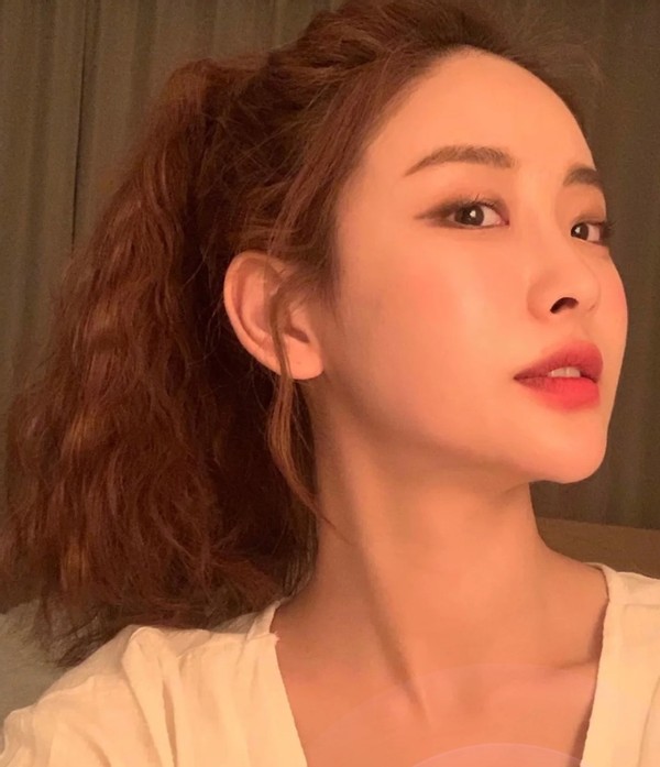 过年烫发推荐减龄显白,减龄显气质的烫发