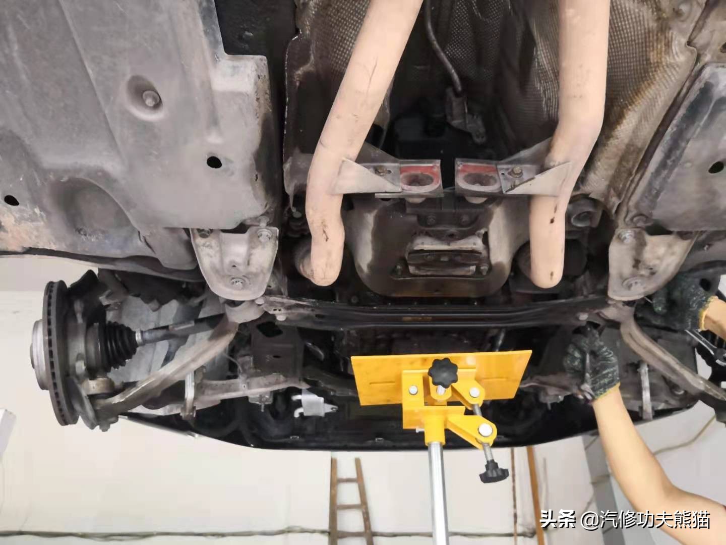 16万km的奥迪a62.0t烧不烧机油,13款2.0t奥迪a6l烧机油