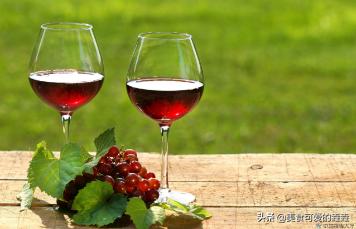 贵腐葡萄酒属于哪种葡萄酒,贵腐酒和冰白葡萄酒的区别
