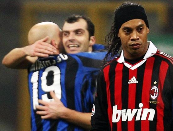 时隔多年再现米兰德比,米兰德比辉煌远去情怀依旧