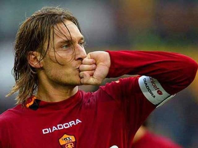 一生效力一个俱乐部的球星,一生一个足球明星