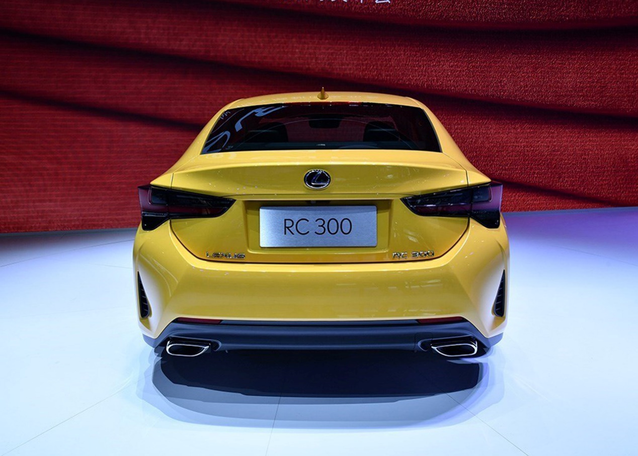 45.5万起新款雷克萨斯RC，加强运动版需要50.6万，值不值？