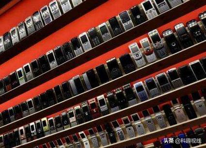 曾经最潮的功能手机,20几年前就买到了4000元,你还记得哪一款?