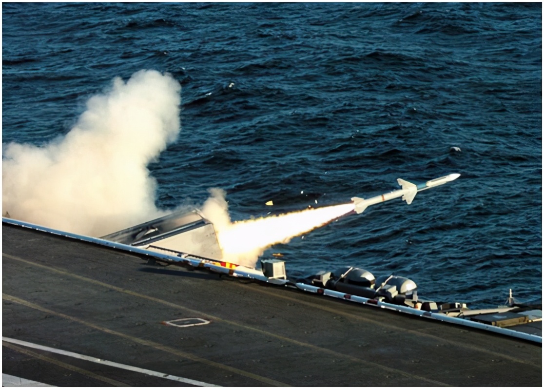 航母到底有多难被击沉,航母是铁棺材