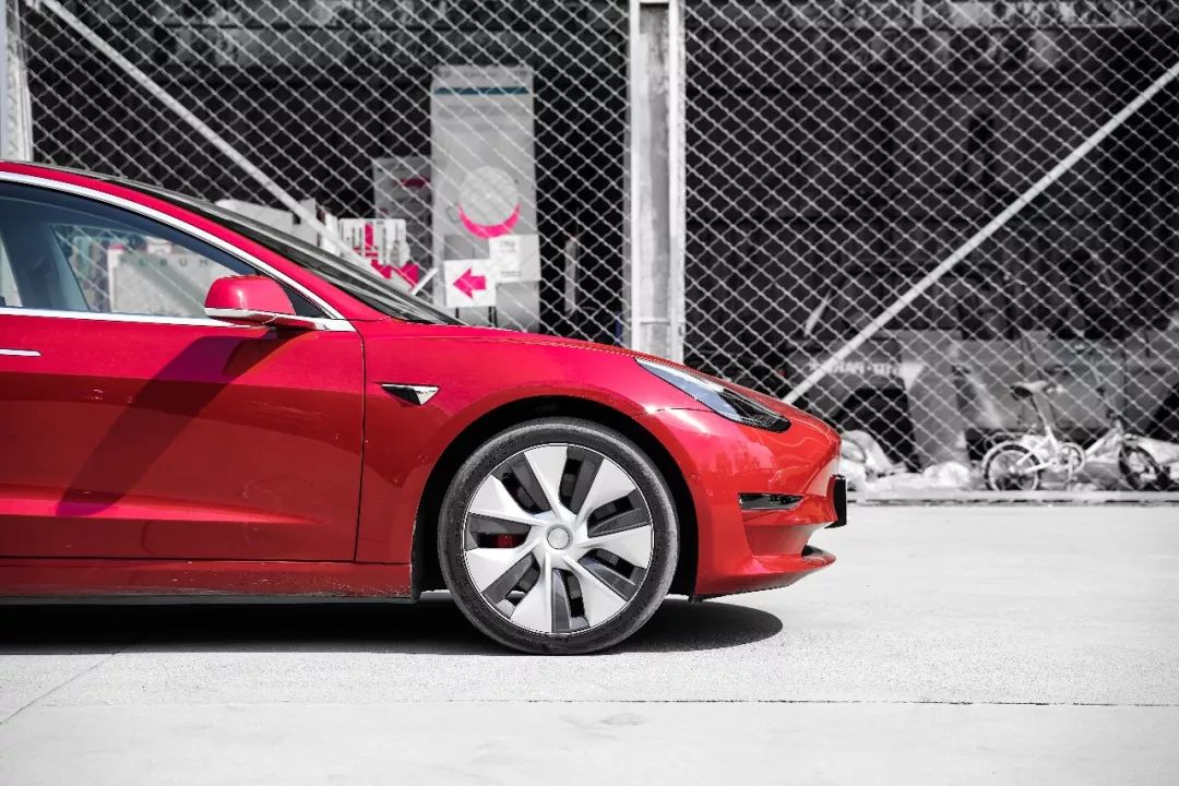 特斯拉最先进的车型是哪款,特斯拉models2021款plaid版