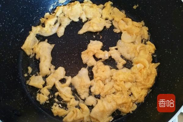 它是“菜中灵芝”，炒菜里面加几颗，不打郎中门前过，冬天别错过