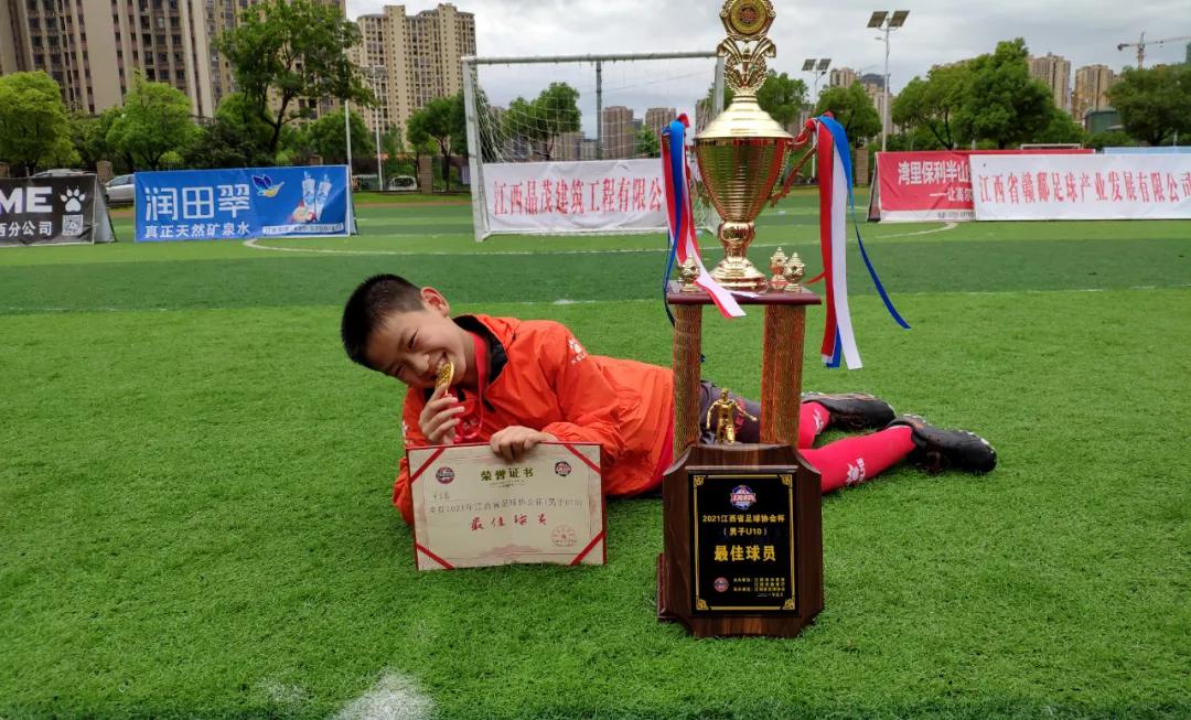 李威宇获全运会入场券,李威宇蝉联全国冠军