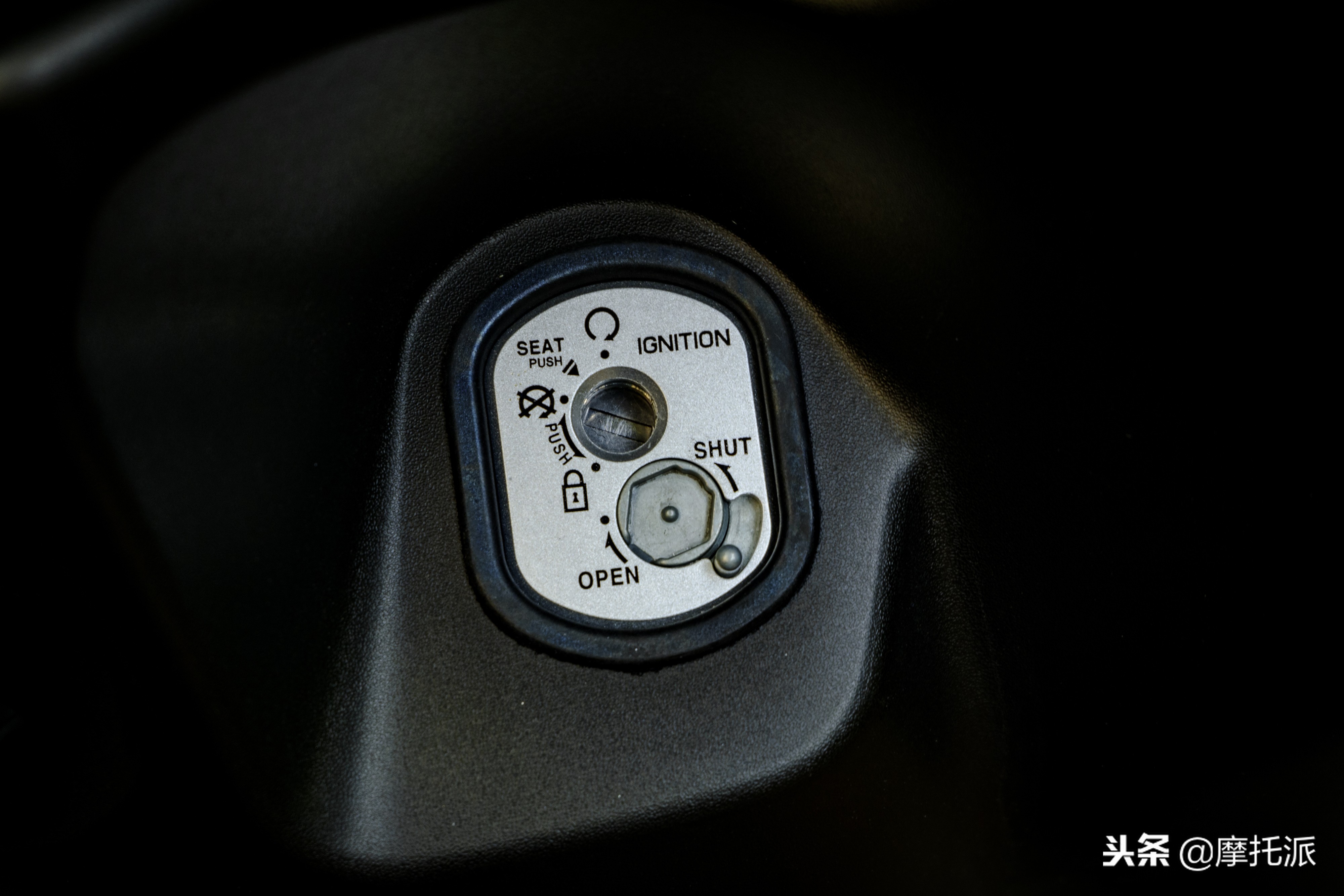 五羊本田御鲨125优点和缺点,2019年五羊本田喜鲨125价格