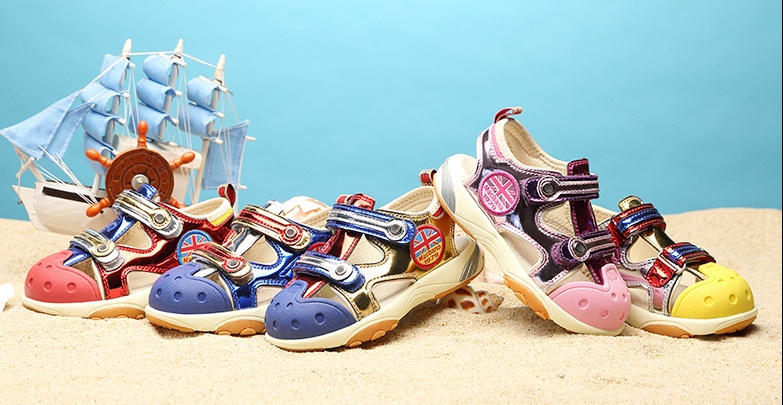 如何正确选择婴儿学步鞋,宝宝学步鞋哪个牌子好怎么选择