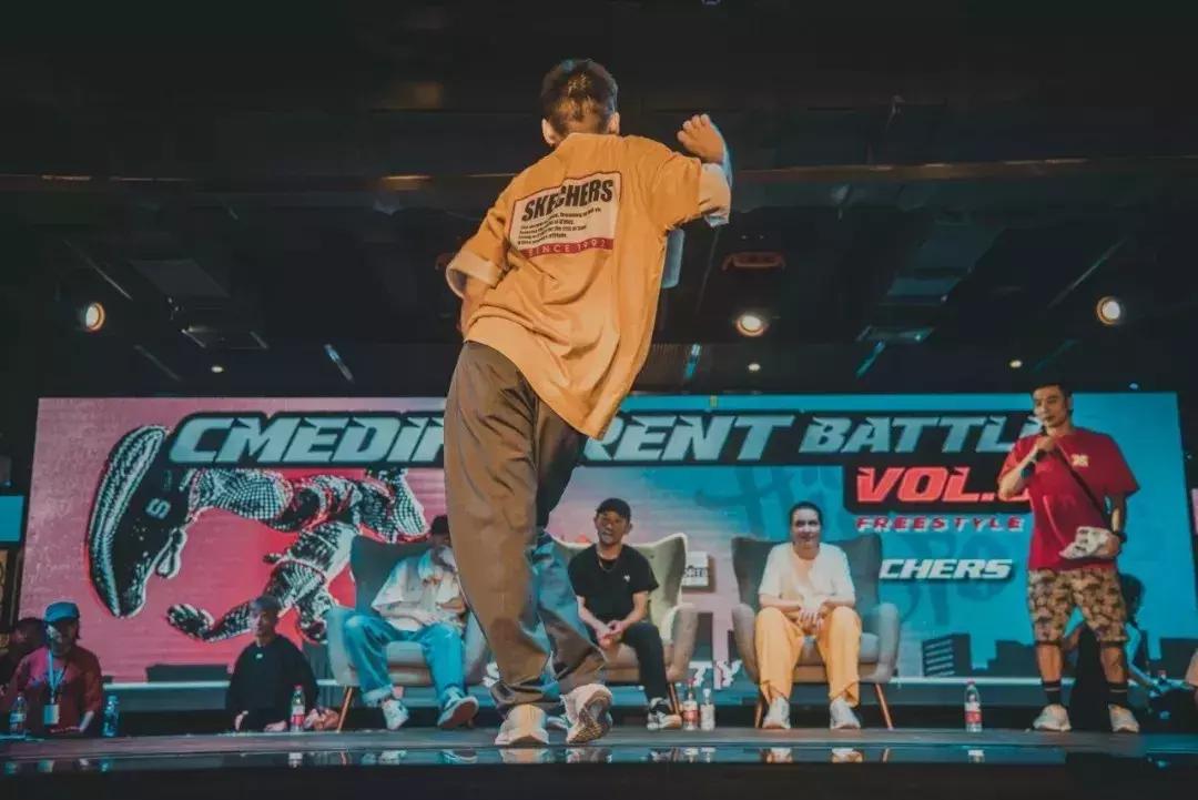 街舞跳不好看怎么办,街舞跳不出来