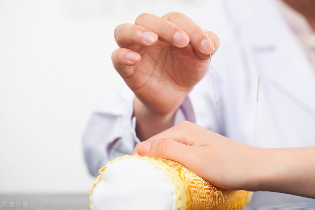 结肠癌晚期中医还是西医治疗,胃癌晚期治疗方案是中医还是西医