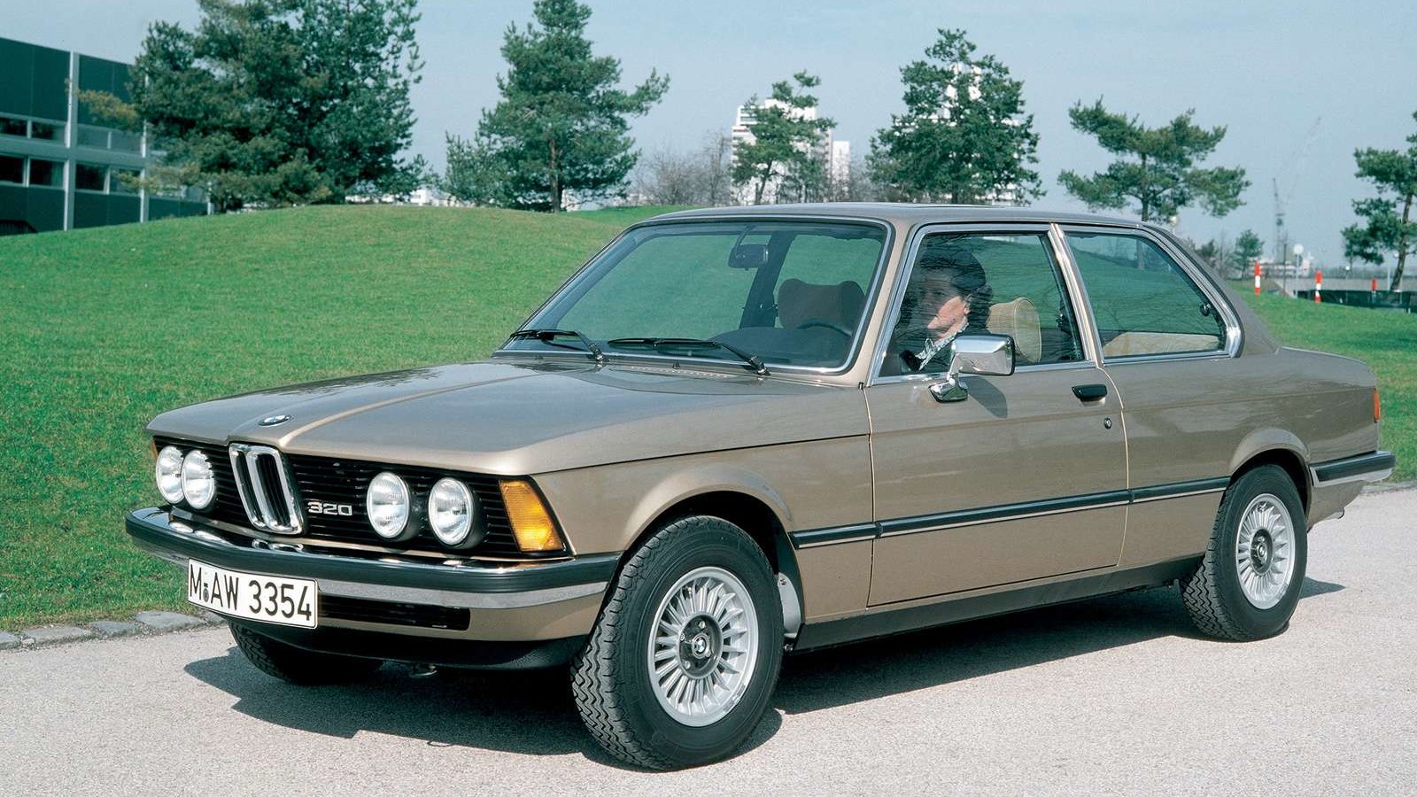 盘点那些新款比老款还难看的车,说说有哪些新款车不如老款车好看