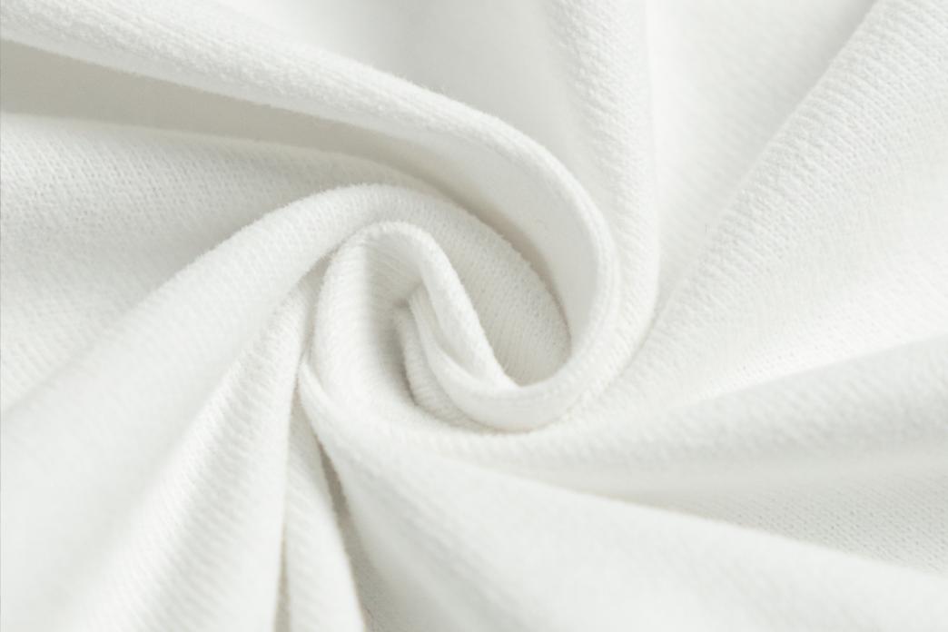 *疆新**棉席卷服装业！小米有品这一国潮新品火了，优衣库无力招架