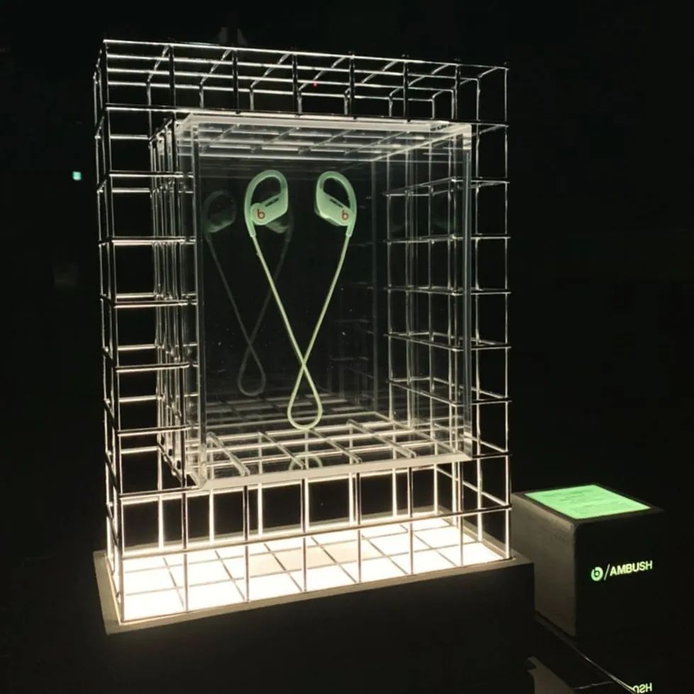 欧阳娜娜同款潮流品牌,欧阳娜娜同款联名卫衣