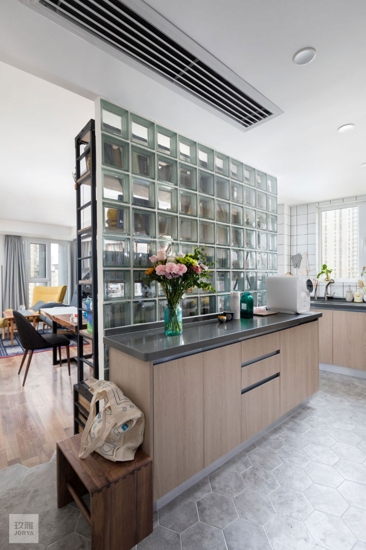 设计再好不能落地就是纸上谈兵,设计不是美学的胡乱堆砌