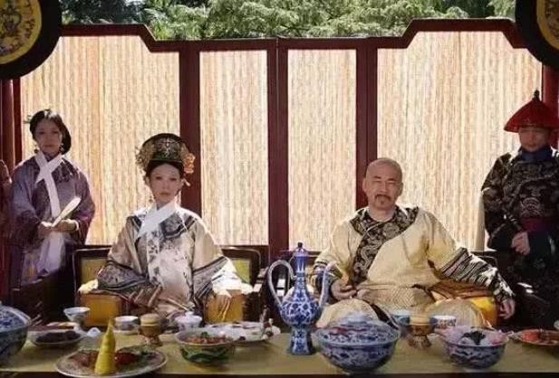 袁枚对饮食的贡献,袁枚的随园食单图片