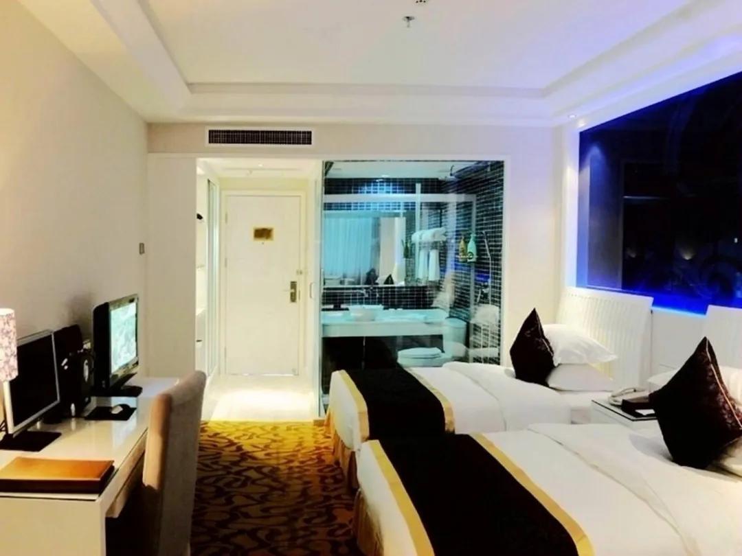 最美白衣战士,最美的白衣战士完整版