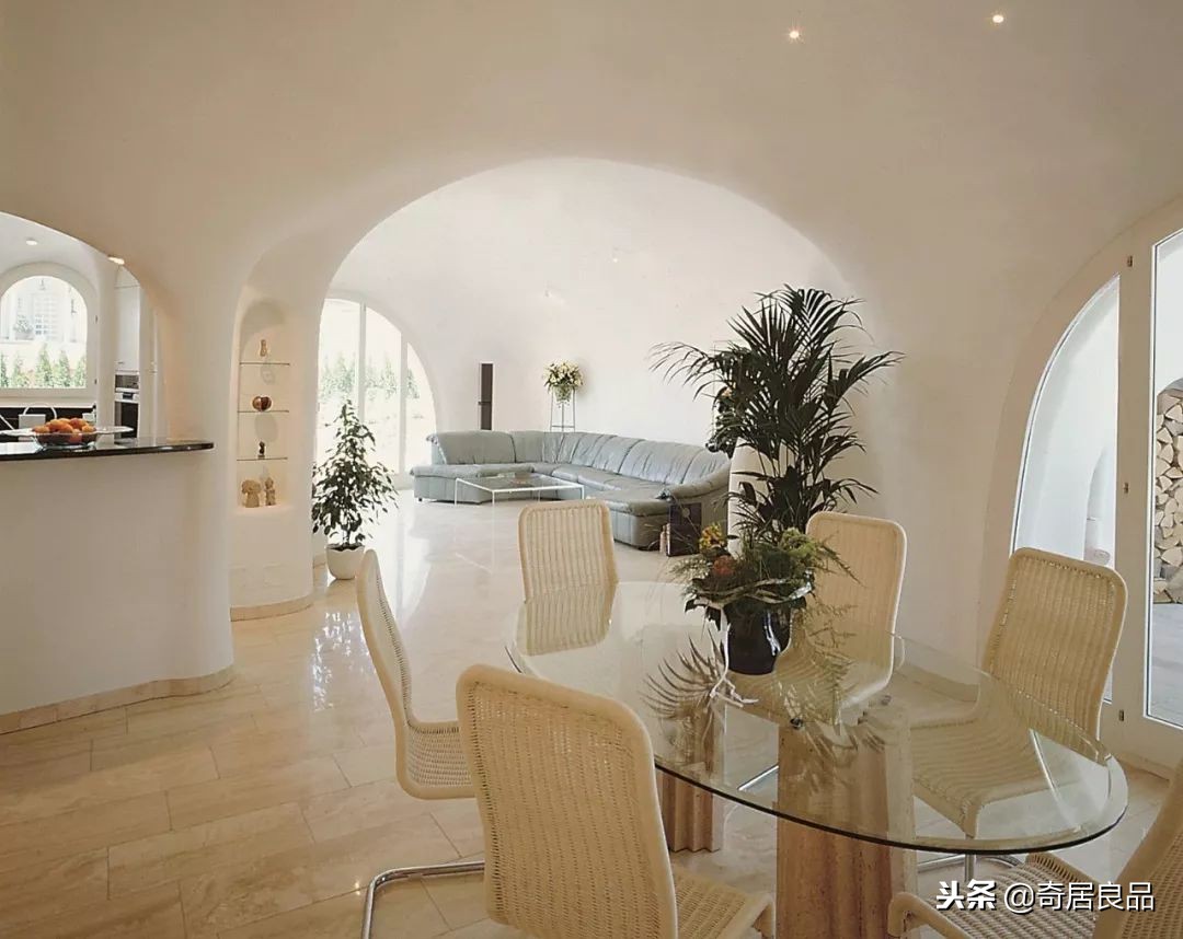 不玩爆改！外国设计师用一个“中国式窑洞”征服民宿界