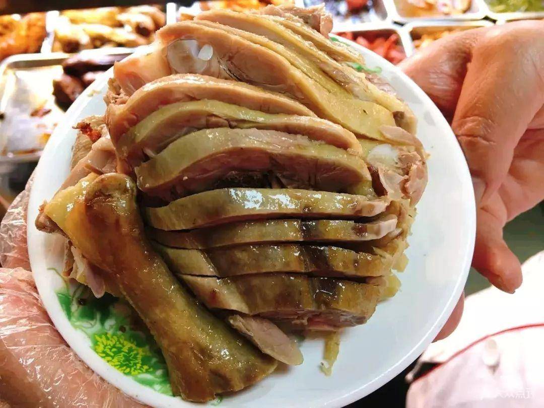 上海特产必买清单带回家过年 (过年有哪些特产可以带回家)