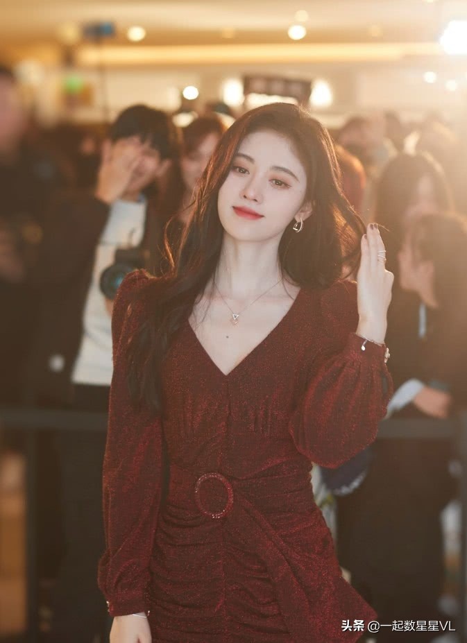 鞠婧祎的长筒袜,鞠婧祎的白色长袜