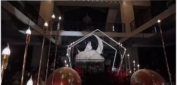 结婚视频新娘出场,户外创意新娘出场方式