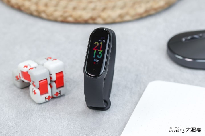 小米手环5最全使用方法,小米手环5展示全部功能