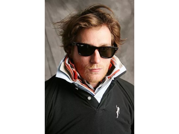 polo衫为什么领子不能竖起来,polo衫领子褪色了怎么修复