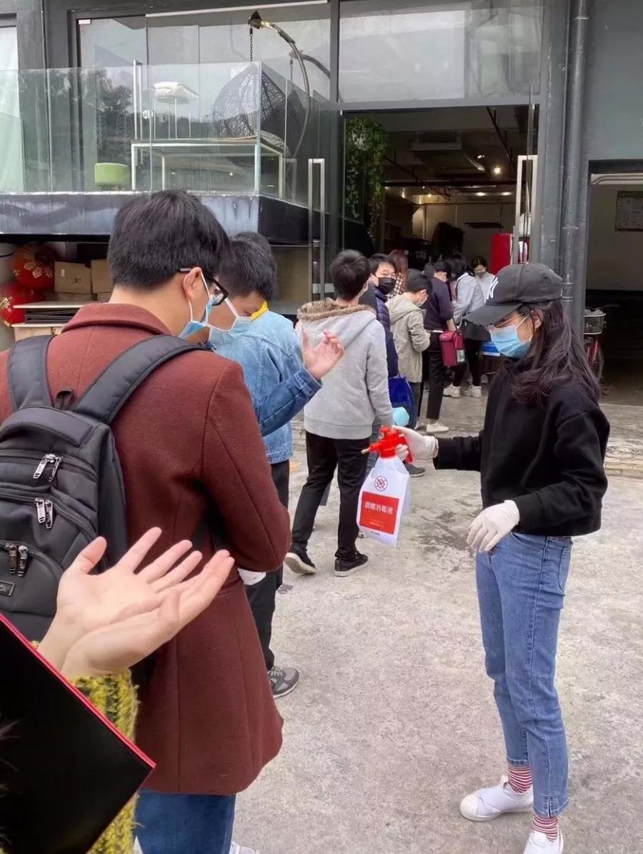 牛!易仓正式复工并推出班车、蔬肉代购等后援服务