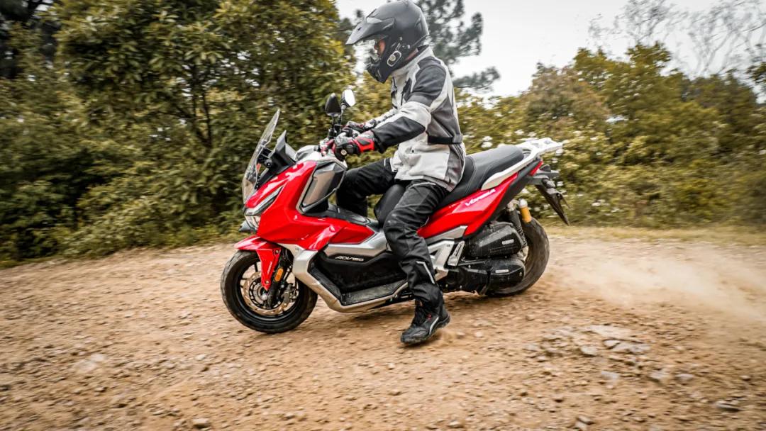 大阳ADV150胖虎试驾：真正的跨界踏板，兼顾城市越野可玩性极高