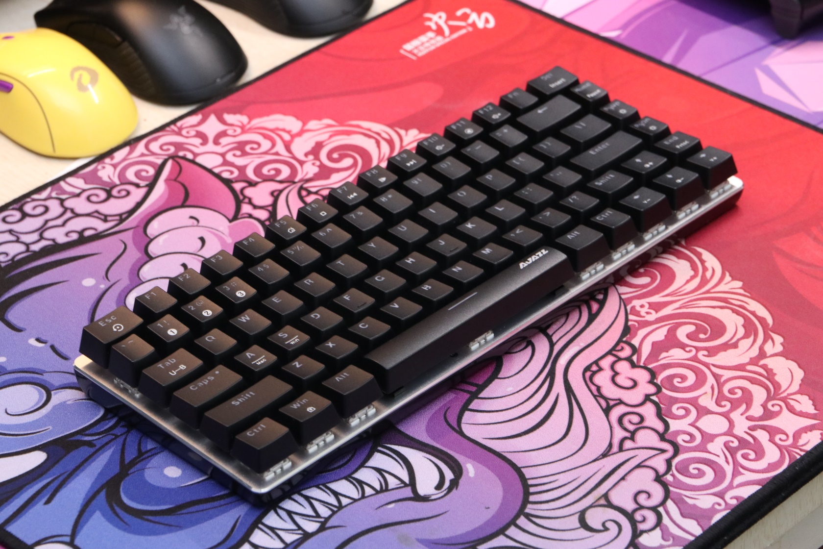 那款好用的小键盘终于出无线款了黑爵AK33分享