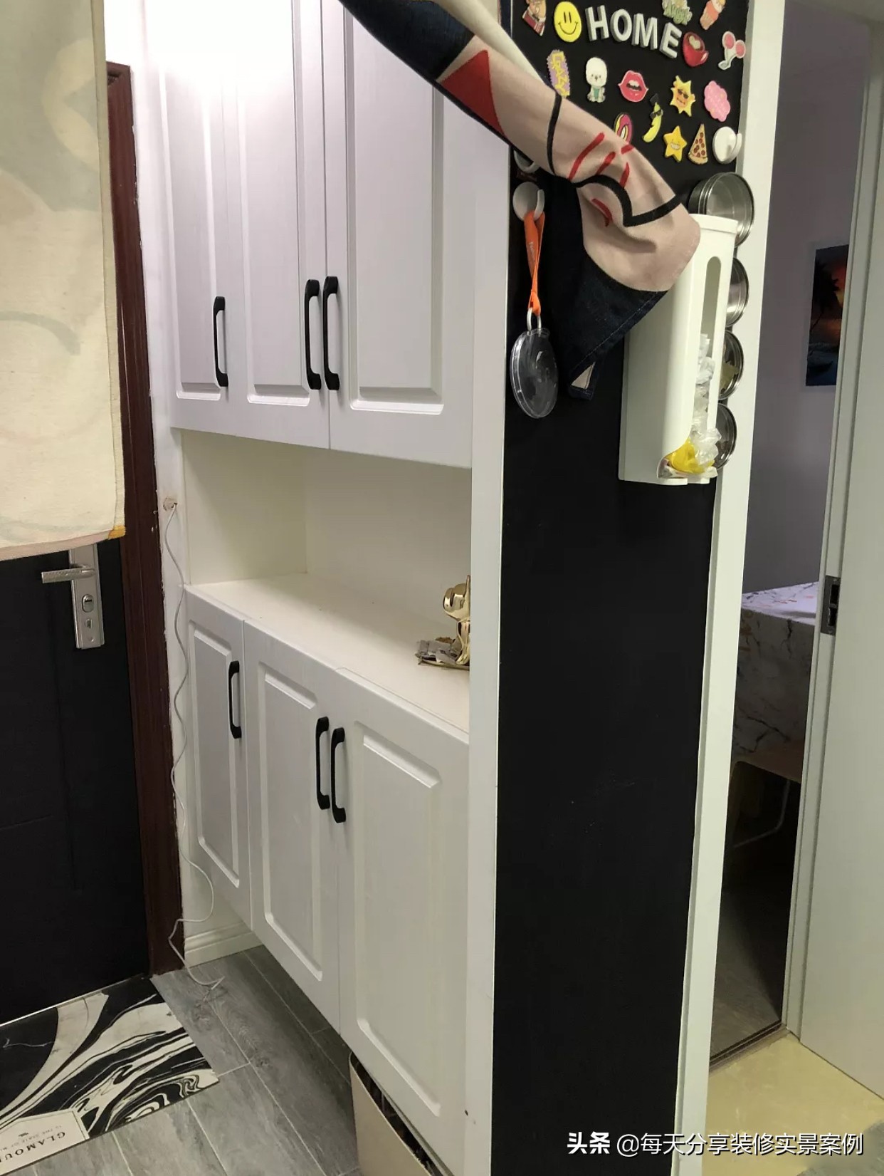 一进门就是餐厅和客厅鞋柜装修图,进门餐厅客厅鞋柜隔离柜一体设计