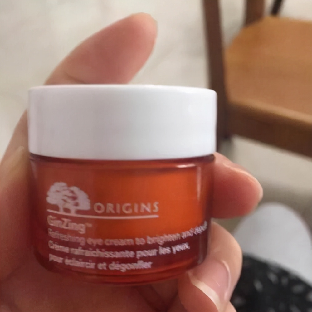 眼霜推荐25岁适合的眼霜,给大家推荐一款超好用的眼霜