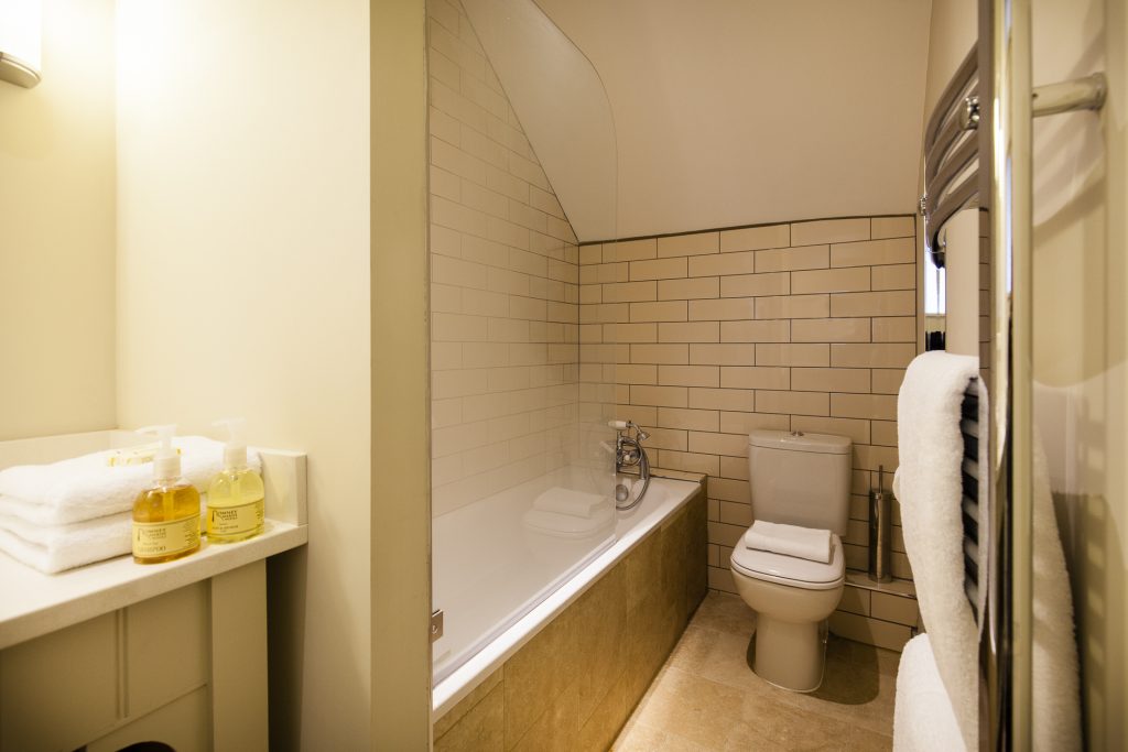 英国旅游住宿床位,英国旅游住哪个酒店比较好