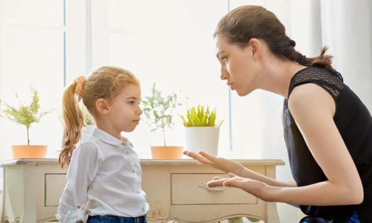 胡可的儿子哭闹的视频,胡可讲孩子脾气暴躁