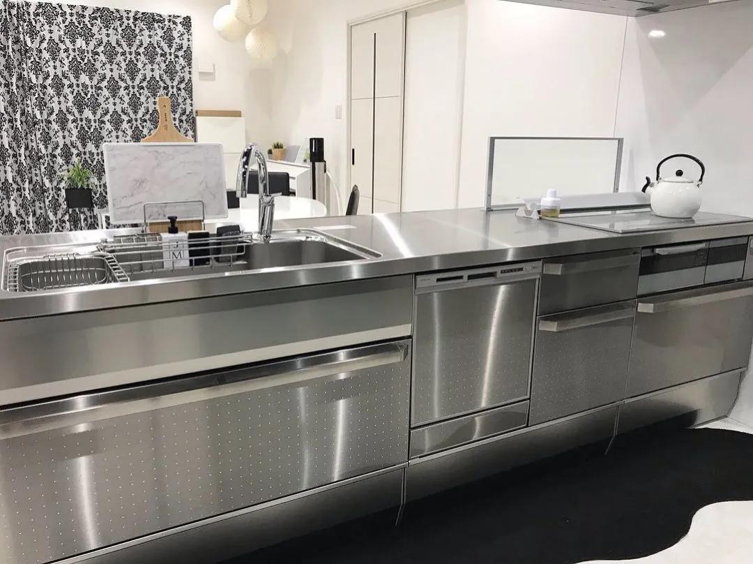 高颜值不锈钢台面橱柜,不锈钢大理石橱柜