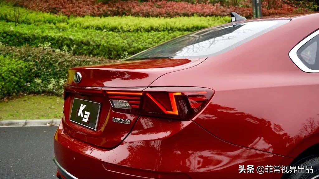 起亚k32021款改款1.5lcvt时尚版,起亚k32020款1.5lcvt智享互联版