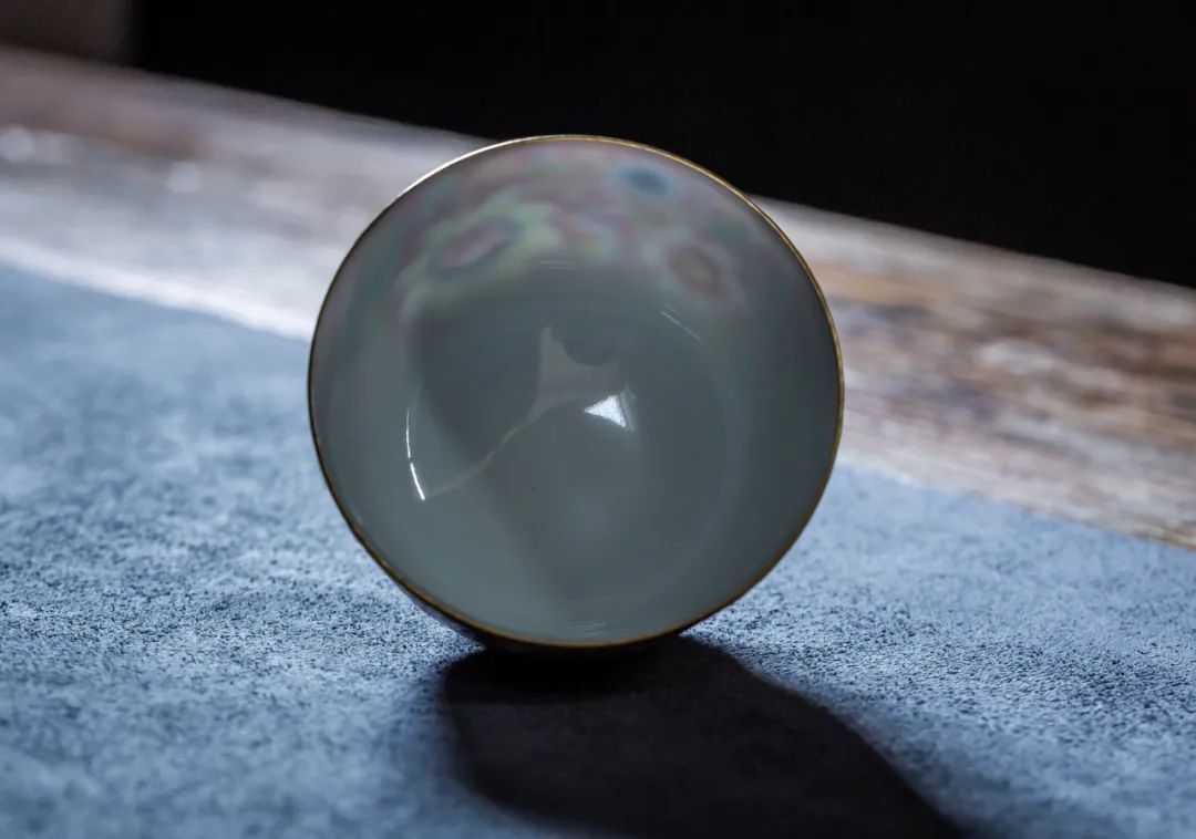 宫廷用的珐琅彩盖碗杯,珐琅彩堆花杯