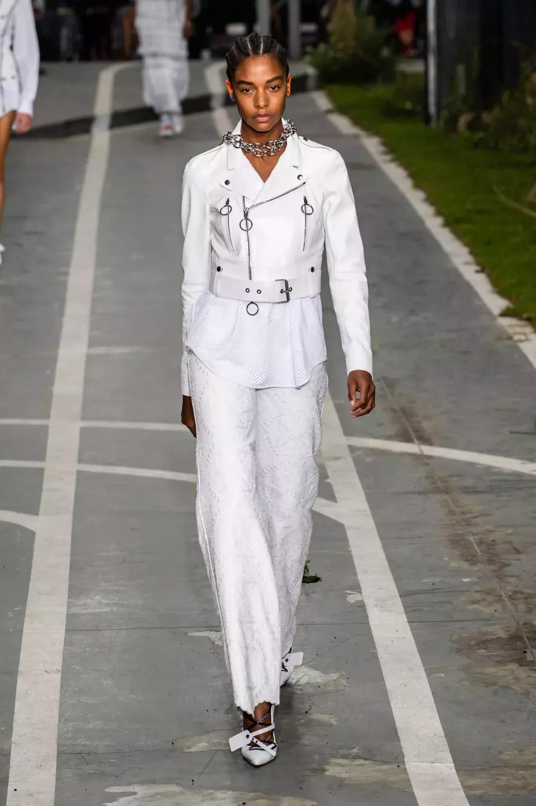 好看的貂皮毛女装,集齐七色召唤