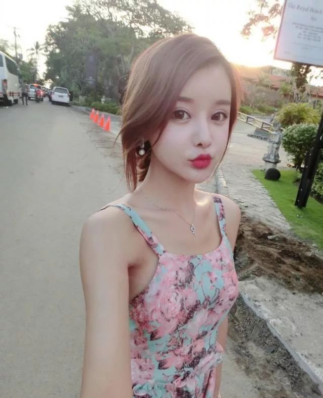 把水光针当饭吃？这位网红简直丧心病狂！整容后年入千万