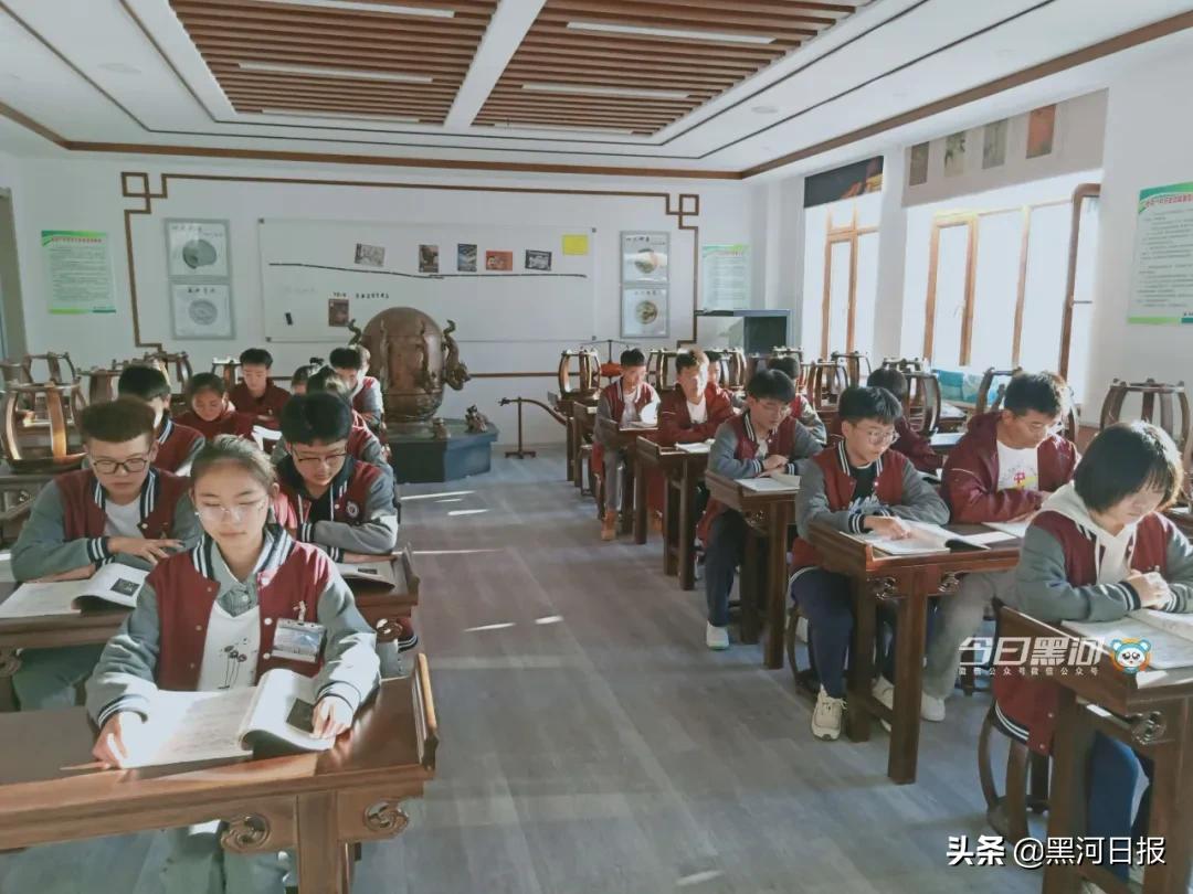 逊克第一中学,逊克县第一中学2002