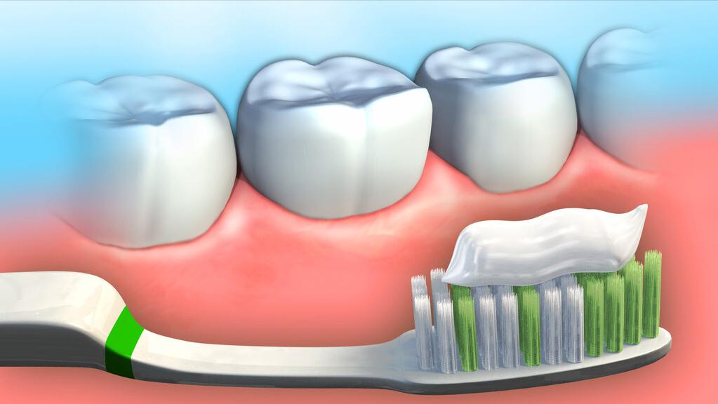 啃个骨头牙齿就坏了,牙齿好脆弱!别搞笑,看医生是怎么回答的