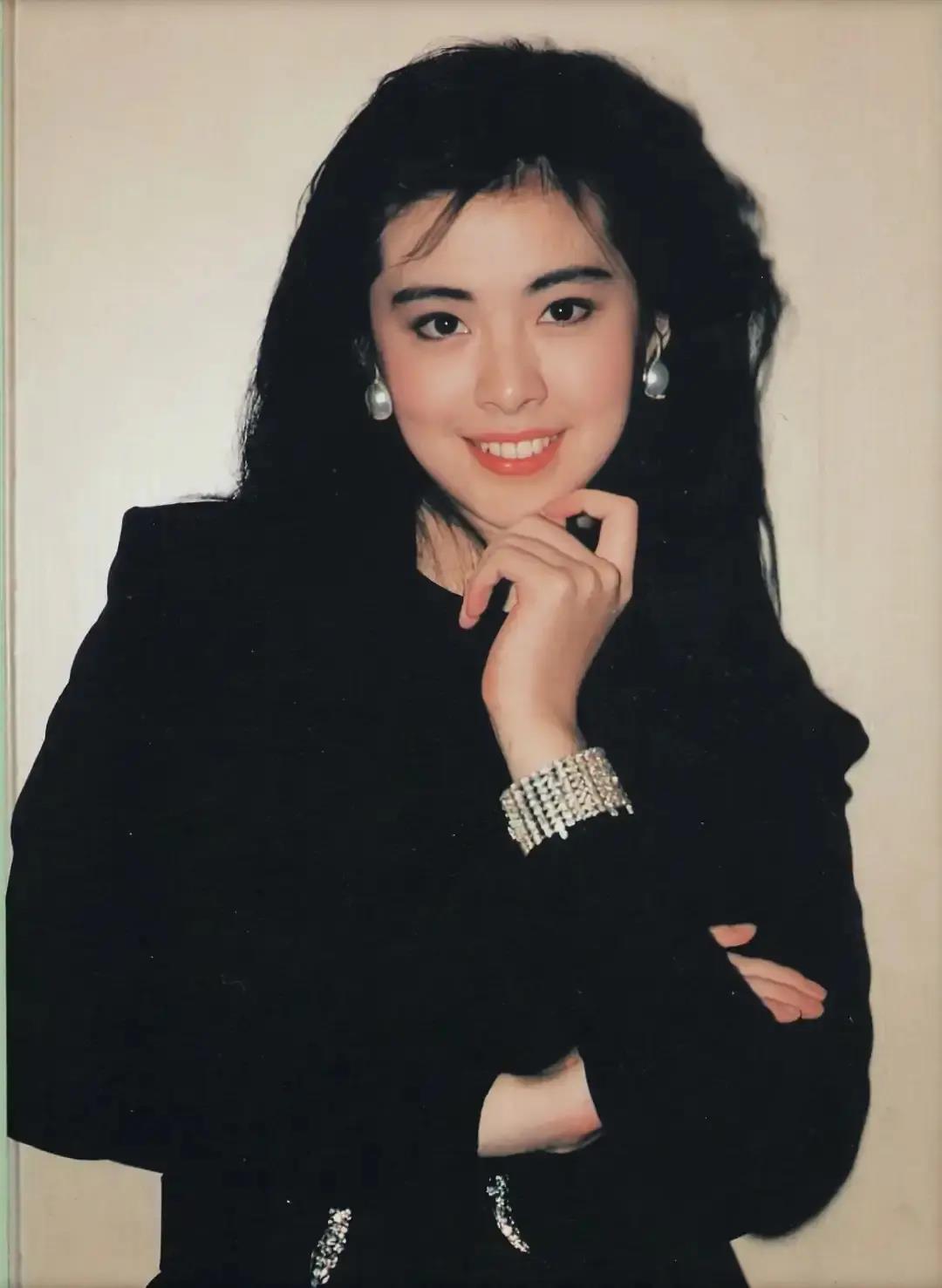 郑裕玲在香港的豪宅,刘德华郑裕玲关之琳电影