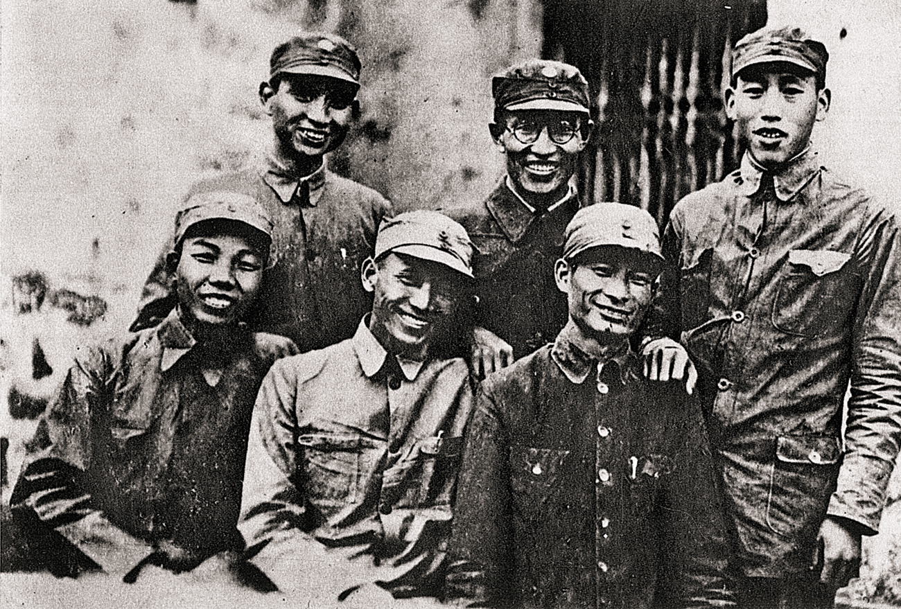 十大元帅40岁时是何身份：林彪是司令，陈毅是军长，贺龙挖野菜